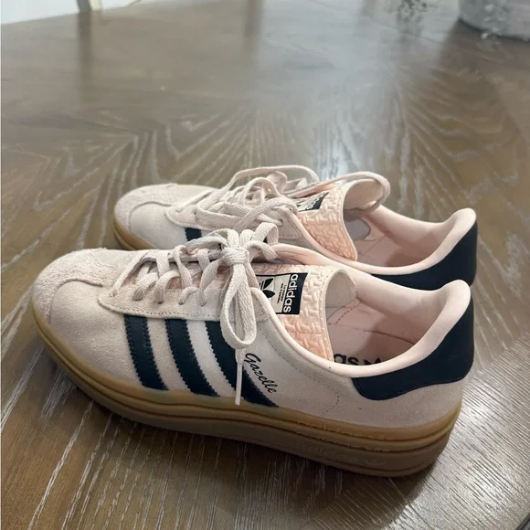 Adidas Gazelle Light Pink and Black Shoes - Picture 2 of 4